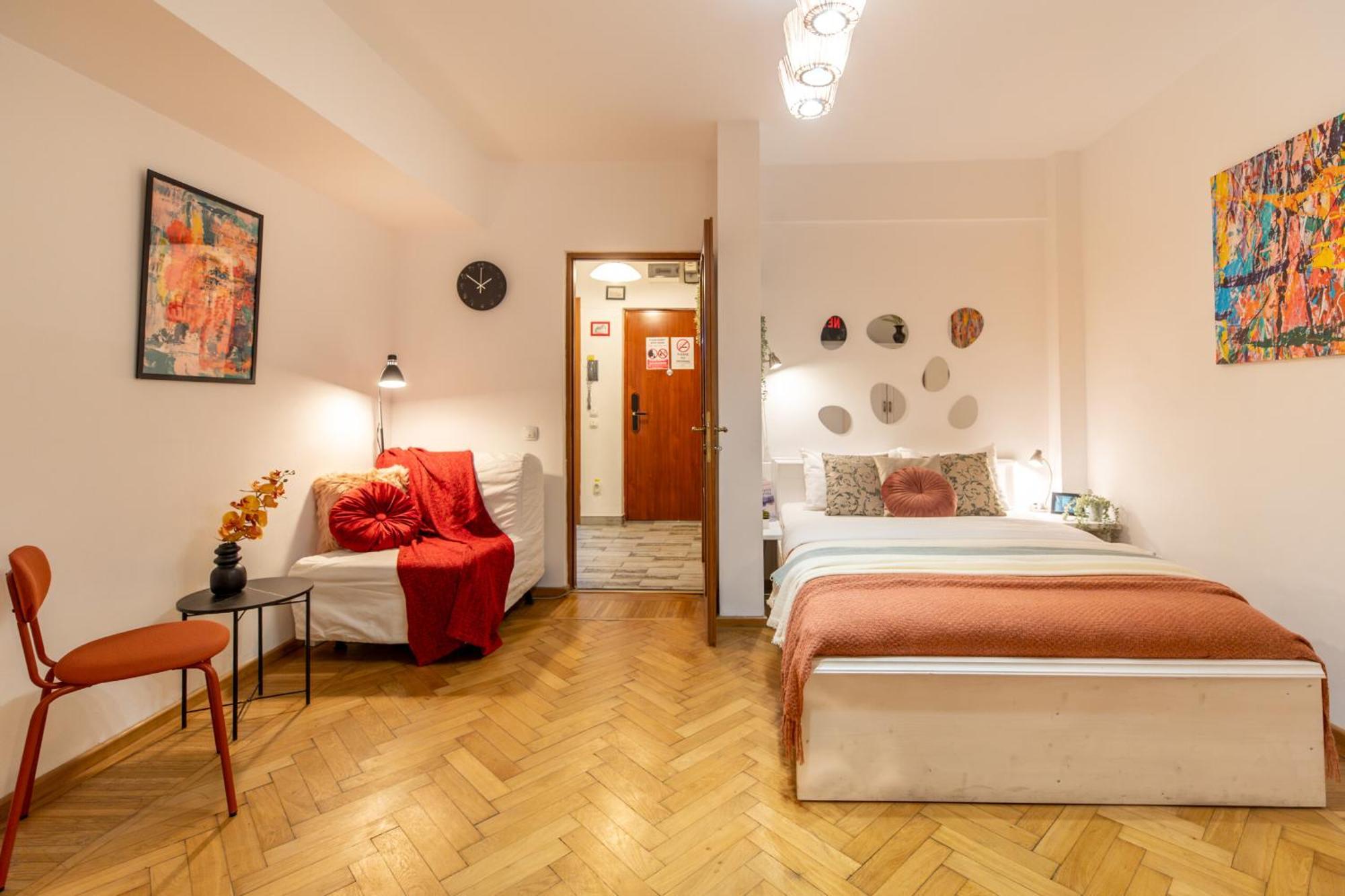 2Br Apartment At Piata Natiunilor Unite: Perfect For City Center Stays Bucarest Esterno foto