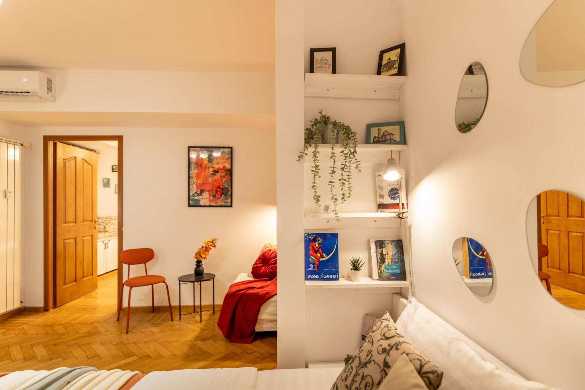 2Br Apartment At Piata Natiunilor Unite: Perfect For City Center Stays Bucarest Esterno foto